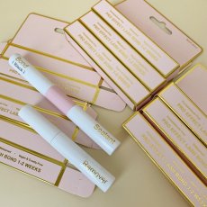 Bond & Seal for Easy Lashes