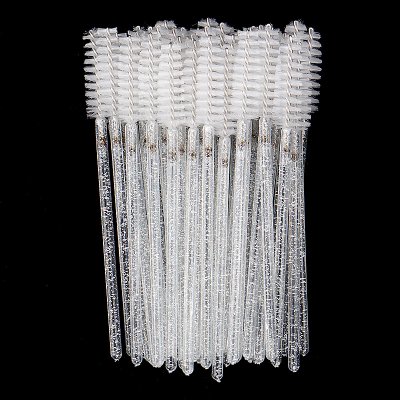 Mascaraborste med vitt glitterskaft i 50-pack engångsborstar för fransförlängning och lash lift från Bellestore.