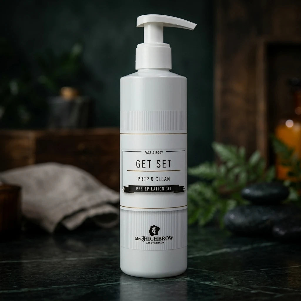 Get Set Pre Epilation Gel 100 ml på mörkgrön marmor med spa-detaljer, förbehandling ansikte