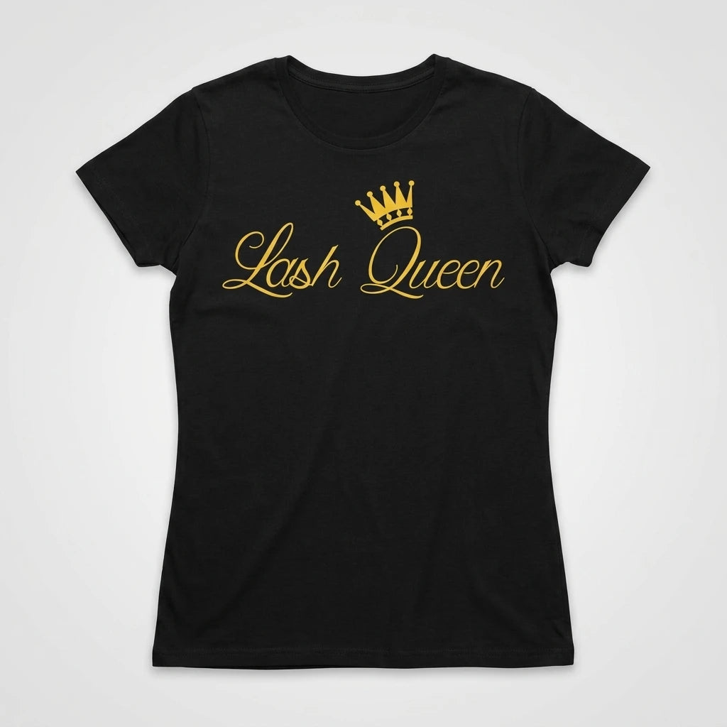 Svart Lash Queen T-Shirt med guldtryck och krona på bröstet, produktbild mot ljusgrå bakgrund.