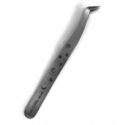 ALLURING XL-246 L-Shape pincett med 1 cm smal näbb, 11 cm lång, för volymfransar med handmetoden